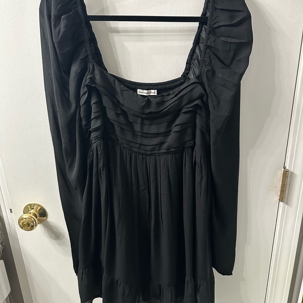 Abercrombie & Fitch Black Pleated Dress